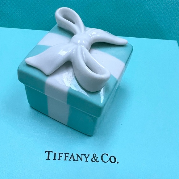 Tiffany & Co. Jewelry - 🔴Authentic TIFFANY & CO Blue Enamel Trinket Box🔴